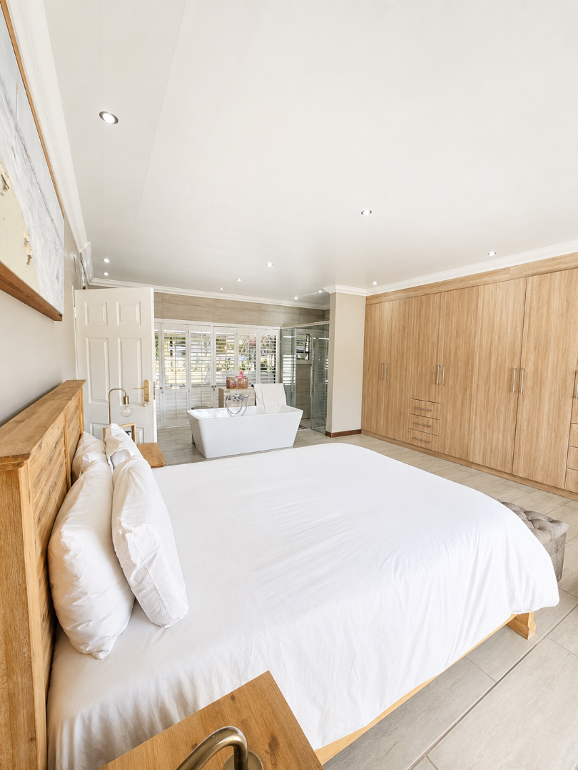 5 Bedroom Property for Sale in Flamwood North West